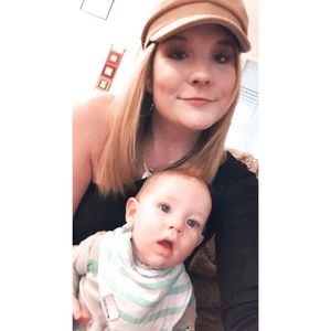 Meet your Posher, Hannah